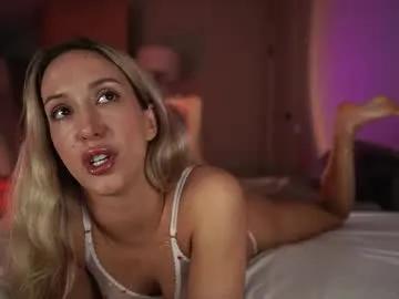 vikkilustfull from Chaturbate